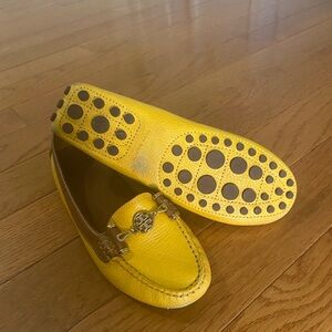 Yellow Tory Burch loafers 7.5W